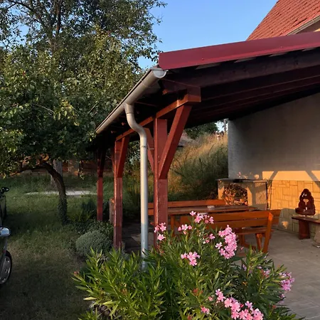 Ve Vinnem Sklepe - Apartman Velké Bílovice
