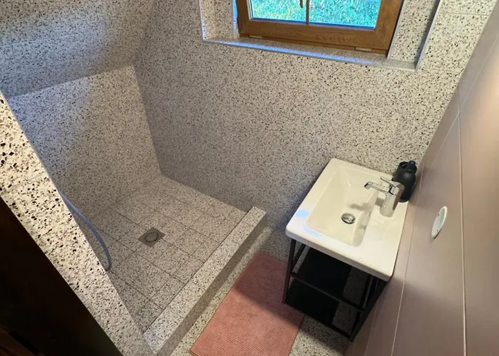 Apartman Ve Vinnem Sklepe -